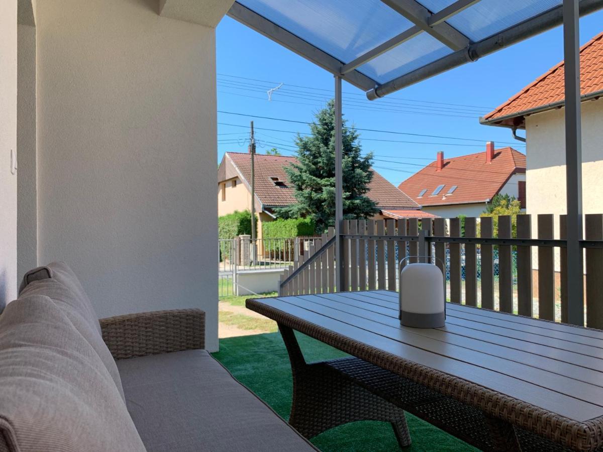 Otthon A Balatonon Vendeghaz Villa Keszthely Exterior photo